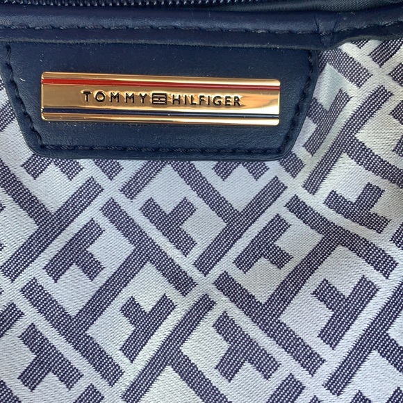 Tommy Hilfiger shopping tote - Picture 11 of 11